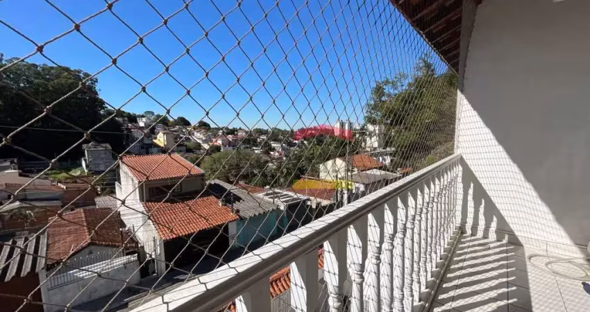 Sobrado a venda na vila irmãos arnoni - 03 dormitórios e 04 vagas de garagem.