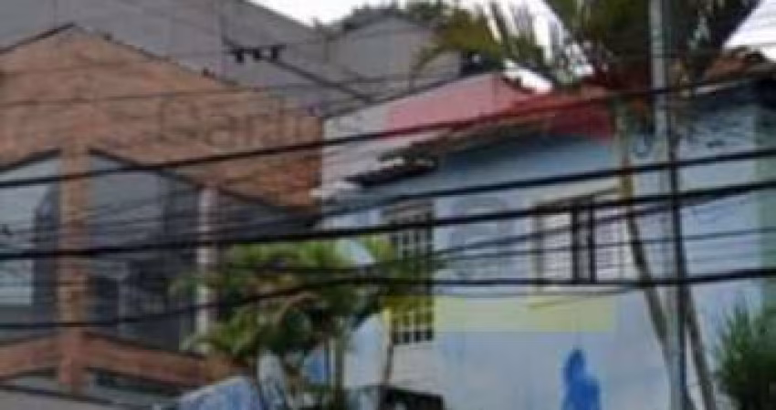 Terreno na Av Água Fria, 400m²