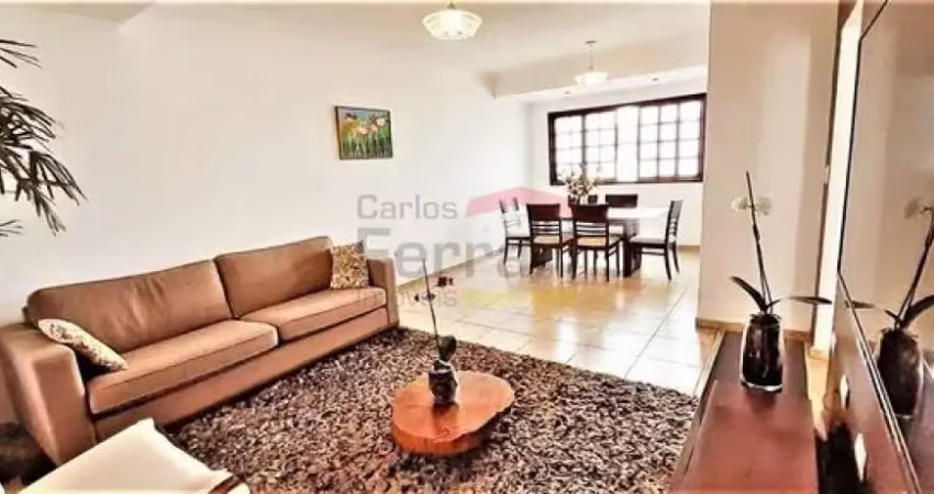 Casa á venda Pq Casa de Pedra - 3 quartos e oito vagas de garagem