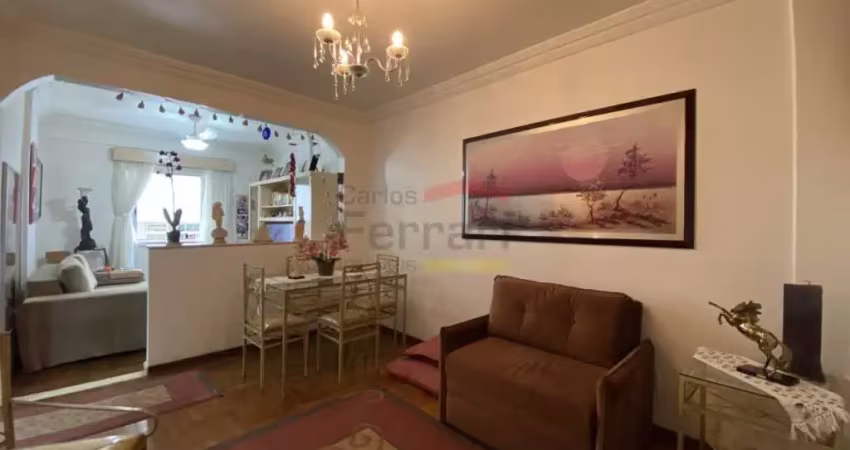 Apartamento 2 quarto, sala, cozinha, banheiro. local privilegiado. baixo custo de condomínio e iptu.