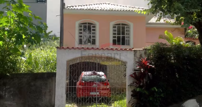 CASA TOTALMENTE TERREA, NO LAUZANE PAULISTA 3 DORMITÓRIOS, SENDO 1 SUÍTE, 5 VAGAS, QUINTAL