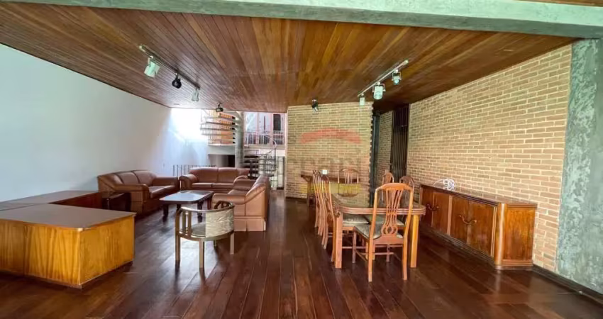 Sobrado a venda no jardim frança 4 quartos e 3 vagas, com piscina e espaço gourmet