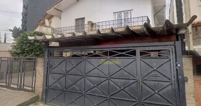 Casa  03 quartos, 2 vagas  - no bairro Cambuci/Aclimação - Ótima localização.