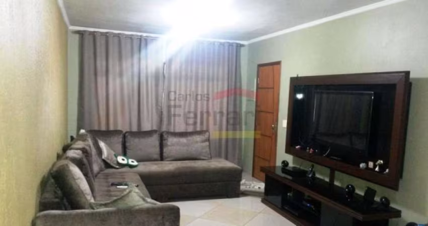 SOBRADO COM 3 DORMITÓRIOS, SENDO 01 SUÍTE, CHURRASQUEIRA - TERRENO COM  250 m2