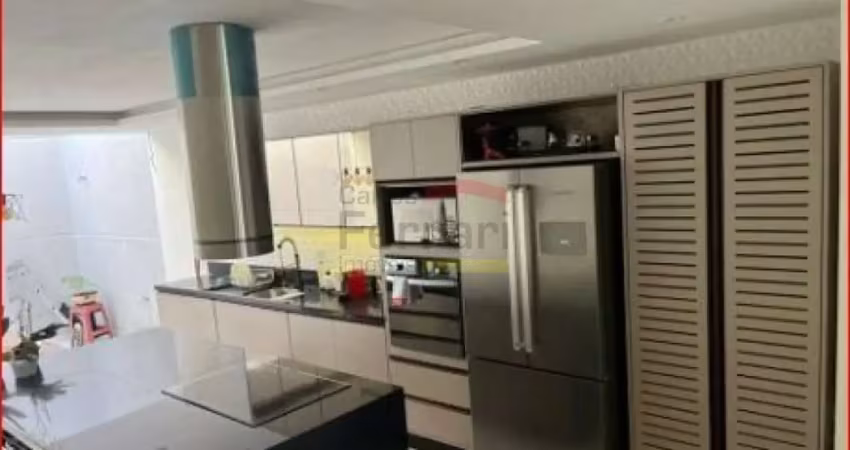 Sobrado água fria à venda com 3 dormitórios e 2 vagas
