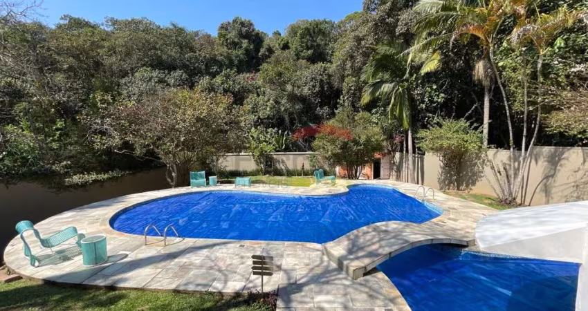 Casa a Venda na Al. dos Cardeais - Condominio Alpes da Cantareira