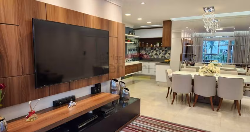 APARTAMENTO PRÓXIMO AO HORTO FLORESTAL COM 2 SUÍTES, 2  VAGAS DE GARAGEM, SACADA + LAZER