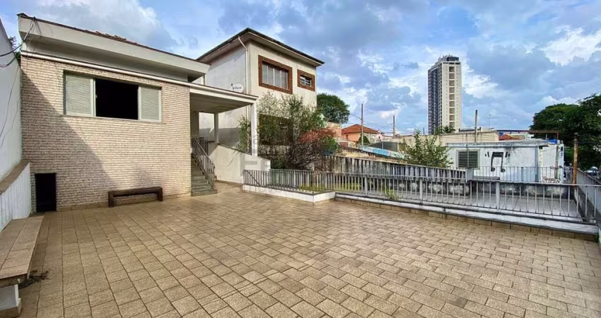 Assobradado Comercial à Venda em Santana 4 dormitorios