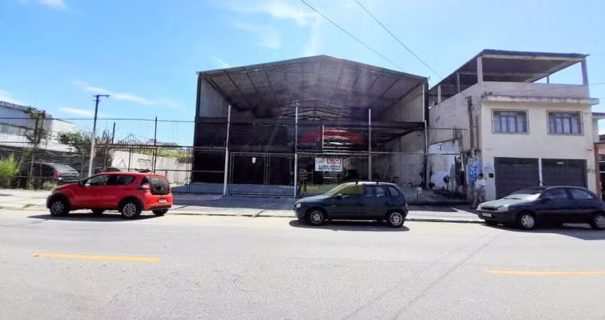 Salão comercial com 368m² para locação na Av. Julio Buono.