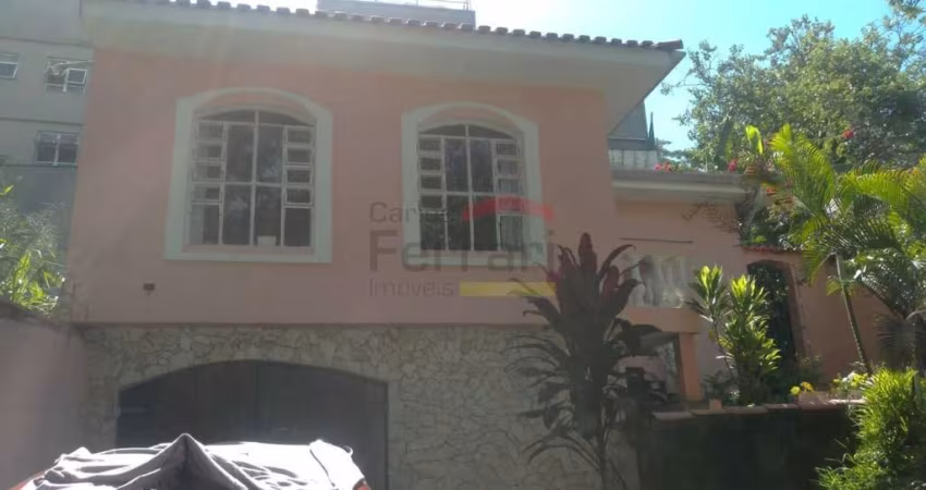 CASA TOTALMENTE TERREA, NO LAUZANE PAULISTA 3 DORMITÓRIOS, SENDO 1 SUÍTE, 5 VAGAS, QUINTAL