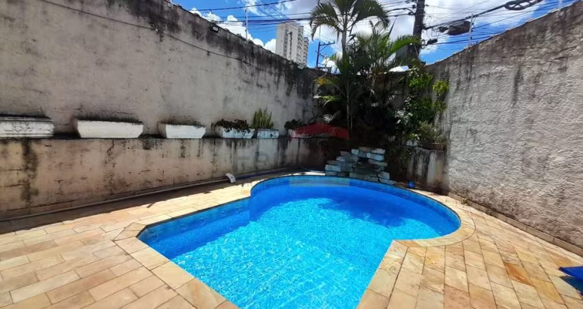 Sobrado em condomínio fechado . Vila Guiiherme.3 dormitorios, 2 vagas cobertas.