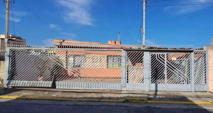 Casa térrea região Jardim Centenário área total 264m²