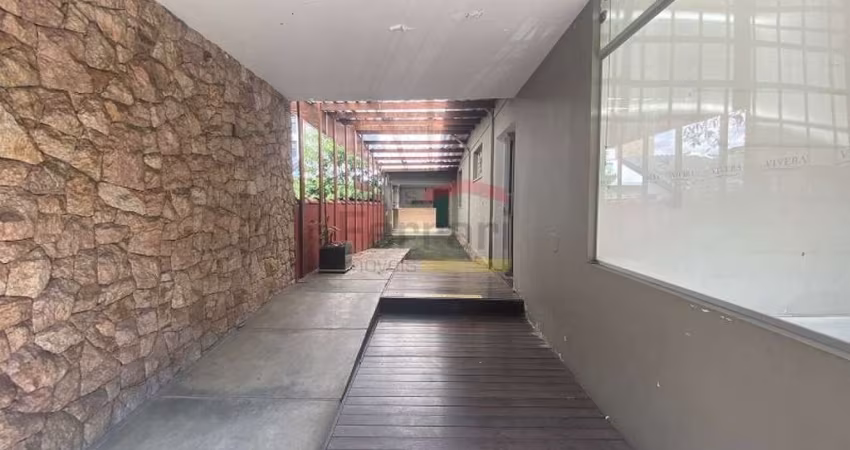 Casa Comercial Alto da Lapa, 6comodos, 9 Vagas