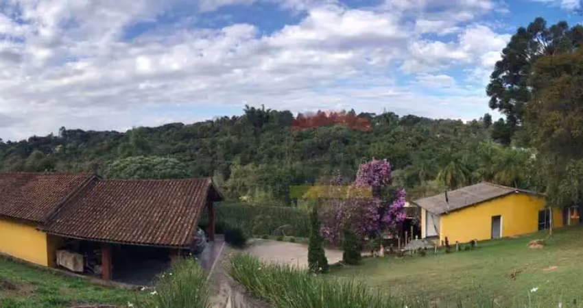 Chácara em Ibiúna aceita permuta por casa litoral Sul