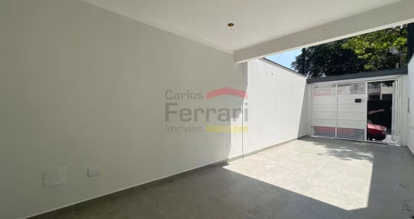 Sobrado no Lauzane Paulista com três suítes e 2 vagas.