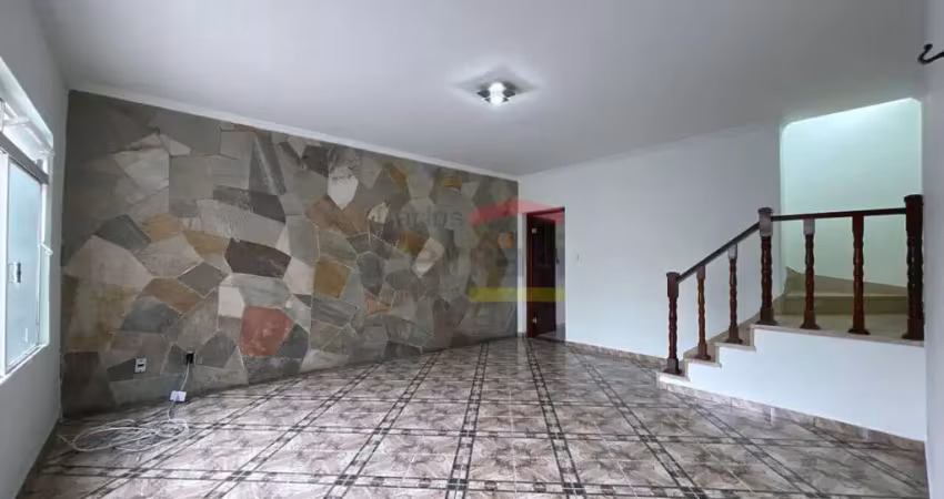 Casa com 3 quartos para alugar na Rua Padre Agostinho de Matos, 126, Parada Inglesa, São Paulo