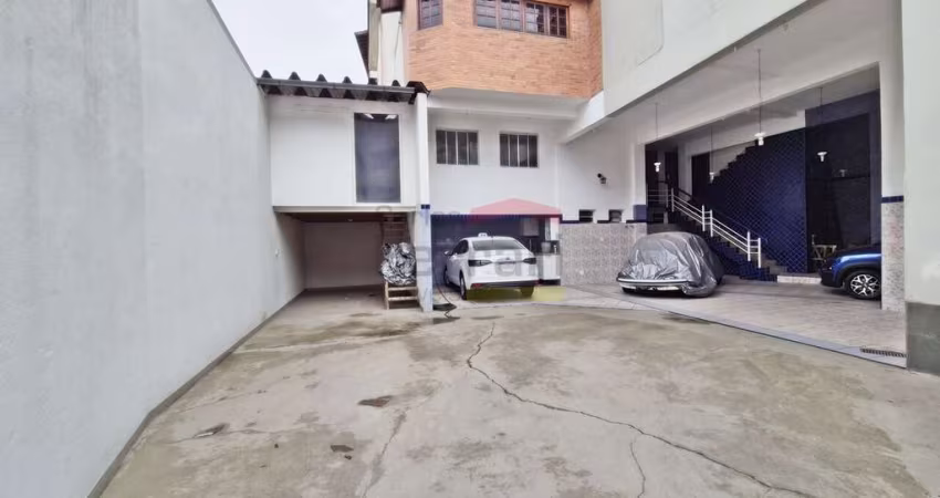 Sobrado na Parada Inglesa, com 330m² construídos, comercial/residencial