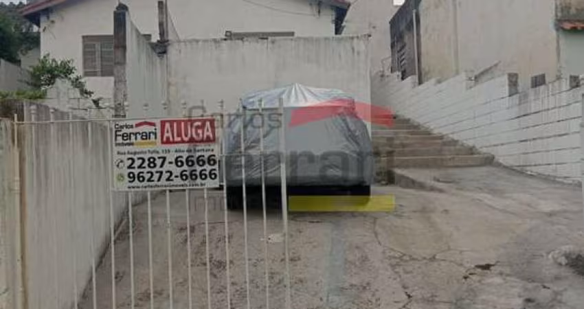 Vila Rosa, casa para locação em rua muito tranquila próximo ao Horto Florestal.