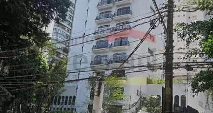 Maravilhoso apartamento à venda na Rua José Maria Lisboa - 4 suítes - 4 vagas - 468m²