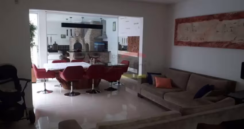 Casa em condomínio com  5 dormitórios, 2 suítes e 3 vagas - com lazer
