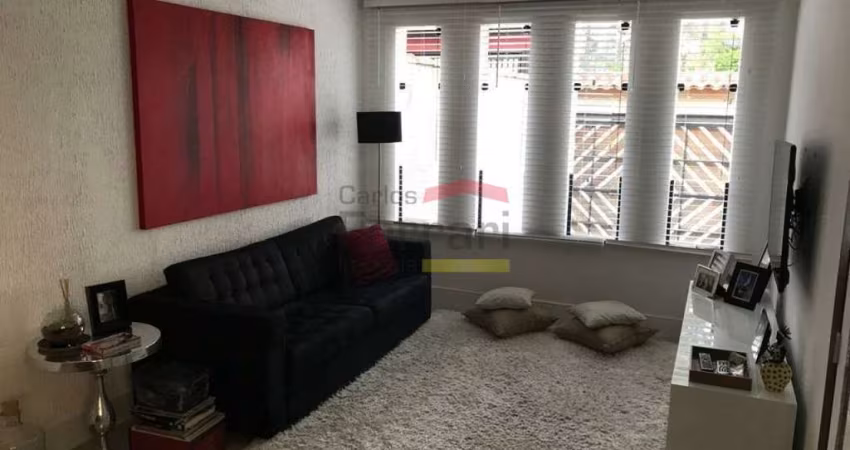 Sobrado na Casa Verde com 3 dormitórios, varanda com churrasqueira e 6 vagas.