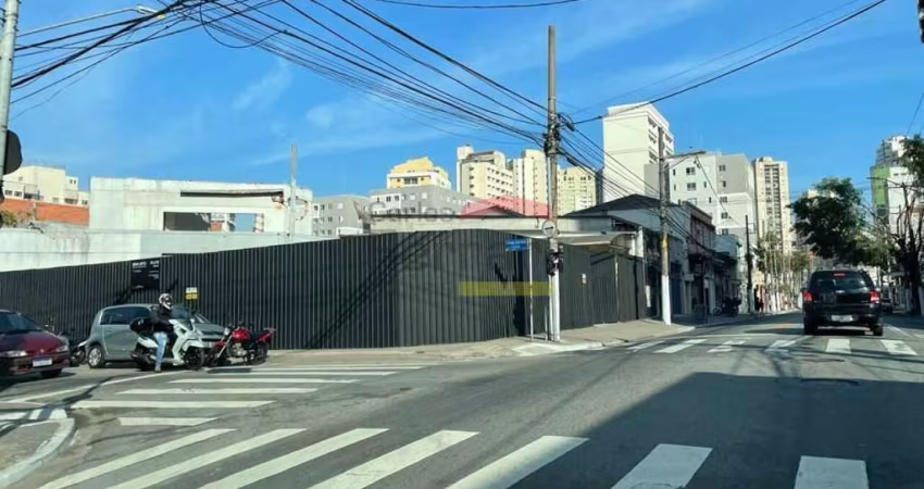 Área/terreno 1.166 m² Santana esquina  Rua Alfredo Pujol X Rua Carlos Escobar