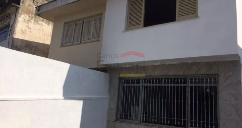 Sobrado 3 dormitórios, 1 suíte no Tremembé em ótimo estado. 3 vagas para carros. Localização Nobre.