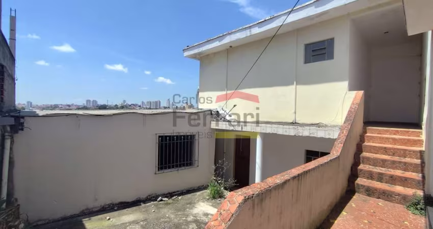 Casa na Vila Mazzei, ideal para construtores