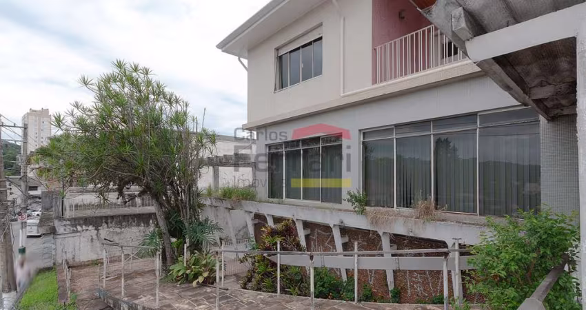 Excelente Casa e ou Ponto Comercial no Tremembé !