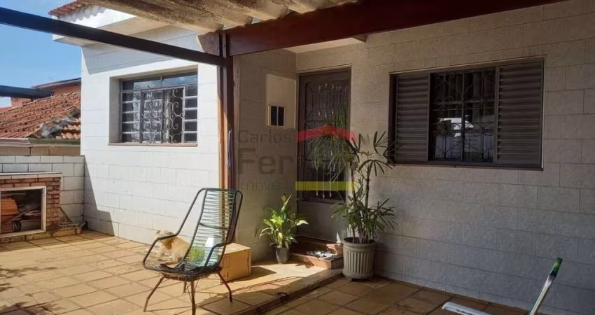 Terreno na Vila Medeiros, com 2 casas, ótimo para investidor, 2 vagas