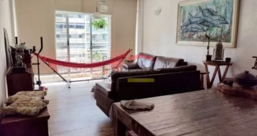 Apartamento com 3 Quartos à Venda na  Bela Vista
