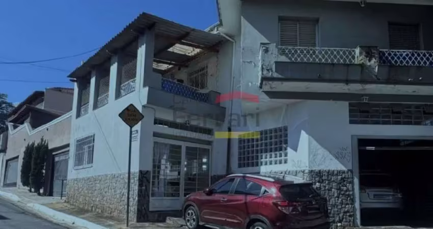 Casa à venda na Rua Florinéia, 384, Água Fria, São Paulo
