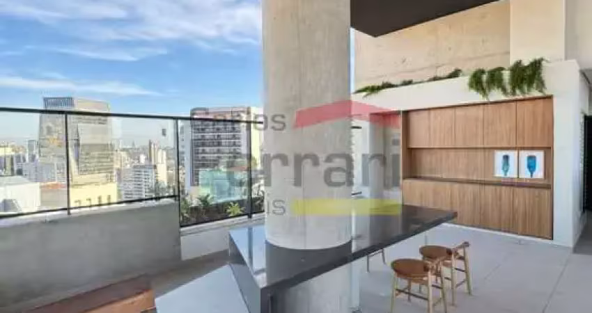 Studios de 22 a 30m², 01 banheiro, não possui vaga, categoria nr, próximo metrô