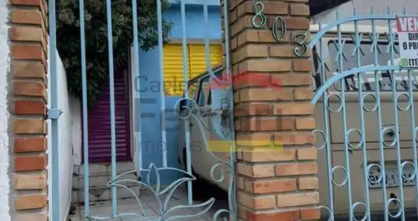 Casa térrea na vila ede,com dois dormitórios ,sala, cozinha, um banheiro, quintal e uma vaga de gara