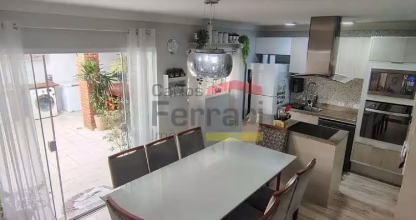 Sobrado no jaçanã com 3 dormitórios, sendo 1 suíte, 2 vagas de garagem