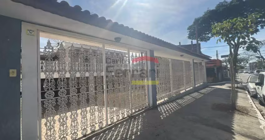 Excelente sobrado com 4 dormitórios 1 suíte 6 vagas.