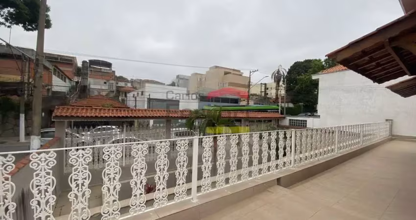 Excelente sobrado com 4 dormitórios 1 suíte 6 vagas.