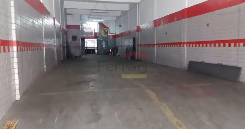 Prédio comercial 200 m² de área de terreno próximo de 800 m²  de área construída venha ver