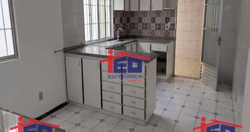 Casa com 3 quartos para alugar no Umuarama, Osasco 