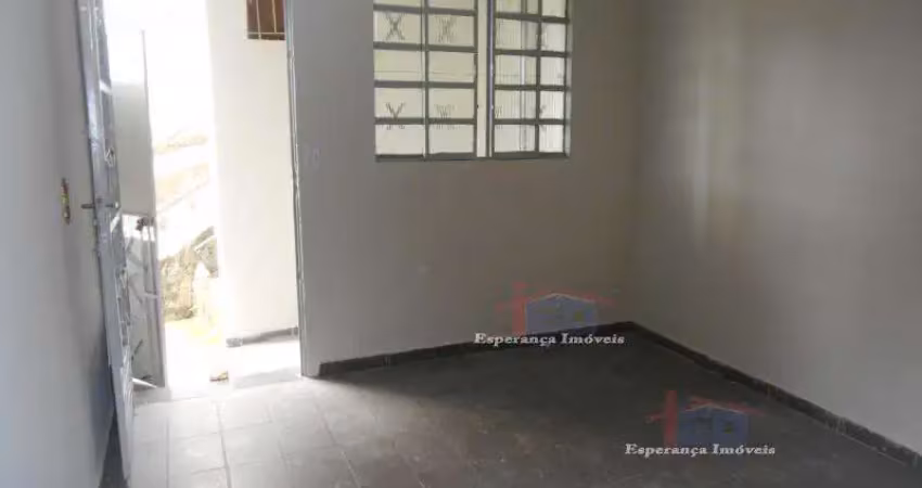 Casa com 1 quarto para alugar na Avenida Flora, Bussocaba, Osasco