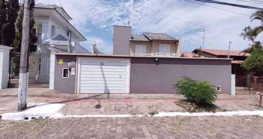 Excelente sobrado 03 dormitórios com amplo pátio no bairro igara