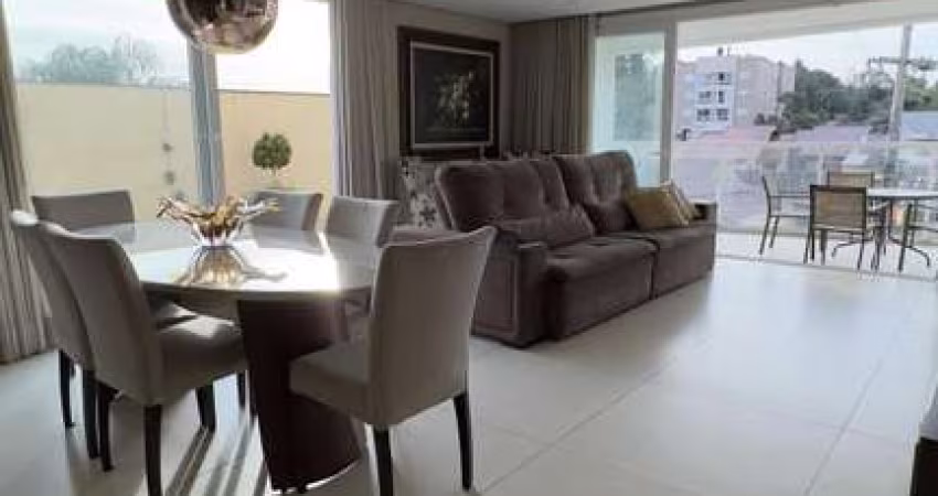 Apartamento com 3 suítes e 4 banheiros à Venda