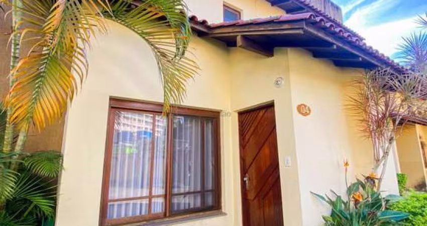 Casa 3 dormitórios em Condomínio - Venda