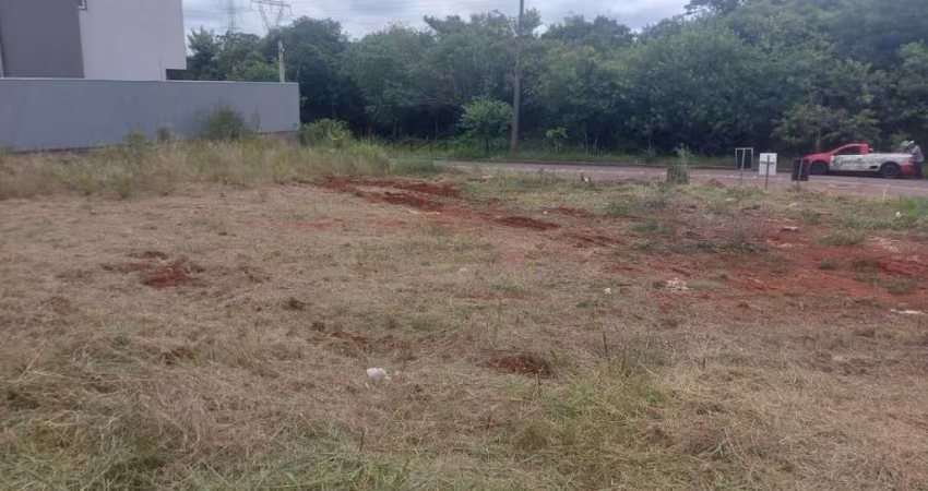 Terreno à venda em Canoas, no bairro Igara