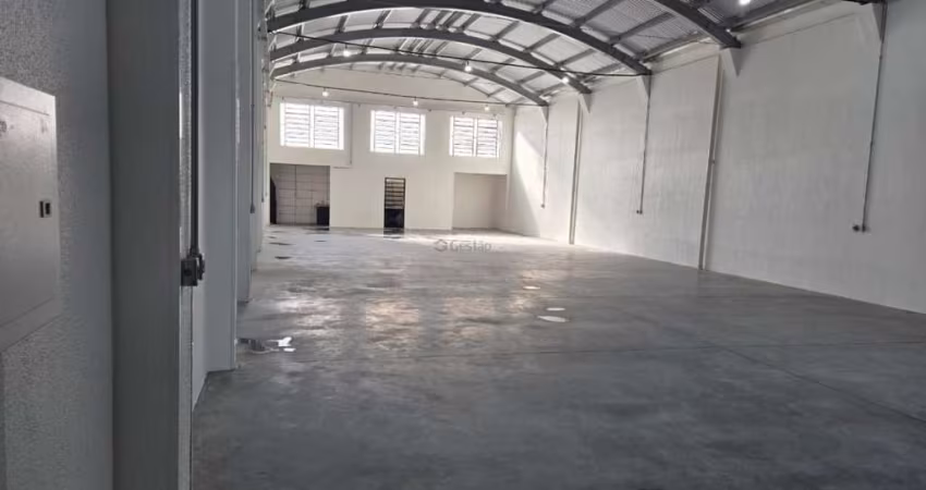 Pavilhão Comercial no Centro