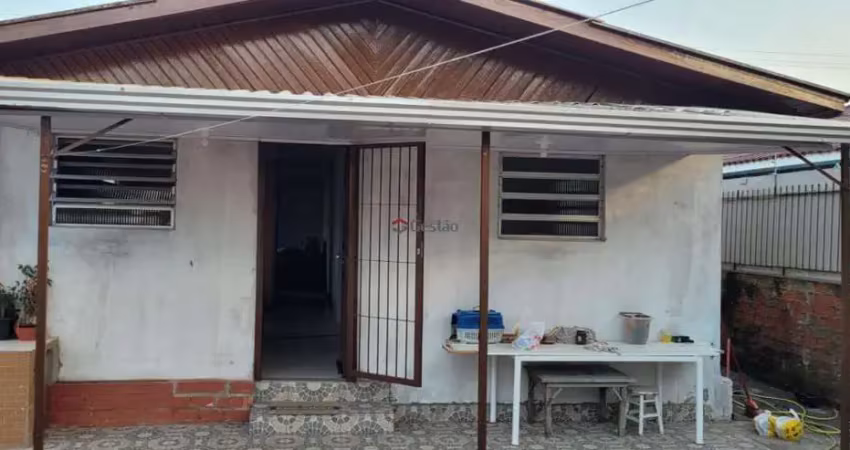 Casa com 2 quartos e peça comercial na frente bairro rio branco