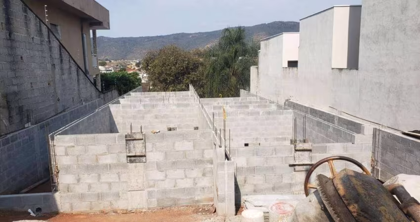 Casa com 3 dormitórios à venda, 127 m² por R$ 657.500,00 - Jardim do Lago - Atibaia/SP