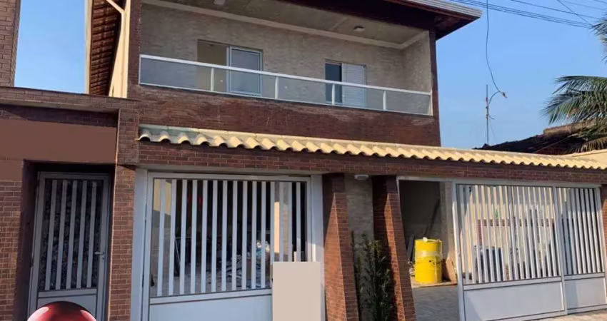 Há 800 metros da praia - sobreposta alta na ocian com 2 dormitórios.