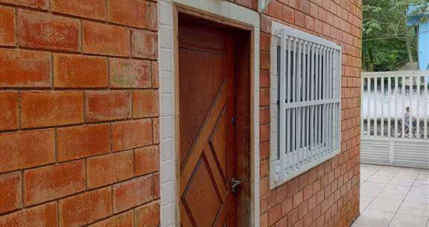 SOBRADO DE CONDOMÍNIO - REFORMADO - EM ÓTIMA LOCALIZAÇÃO - ACEITA PROPOSTA.