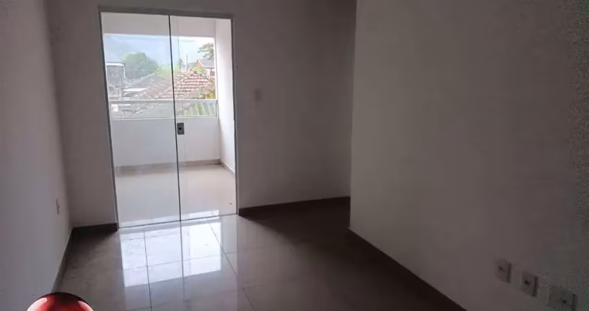 Sobreposta alta e de fundos com garagem individual grande com 1 vaga na vila nova.